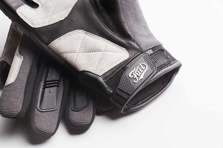 Gloves14_1800x1800