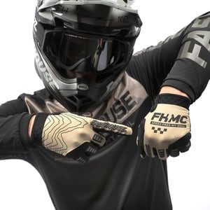 Off-RoadSandCatGlove-Seneca-Black_Detail_1200_300x