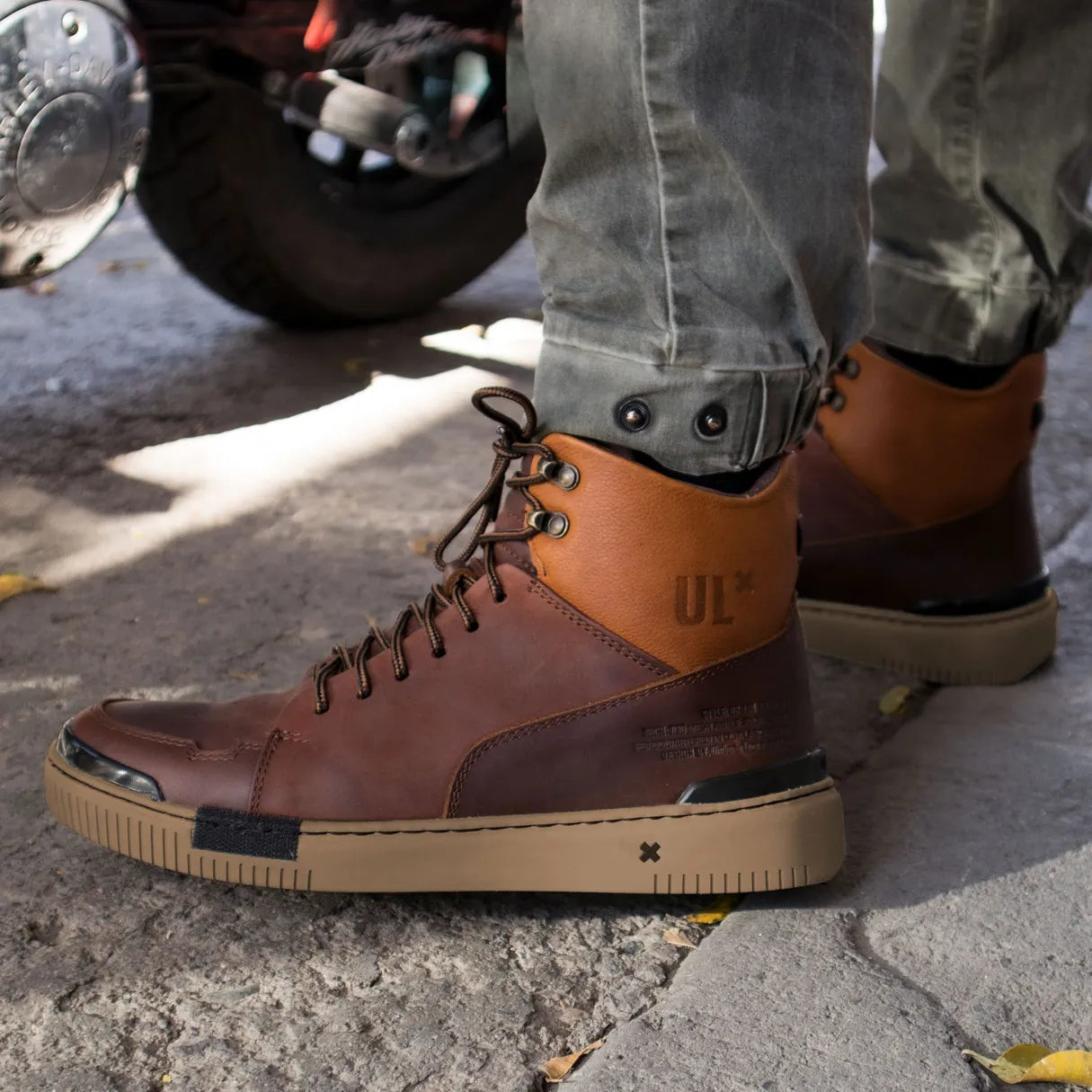 Tenis para Motociclista Floki Umberto Luce