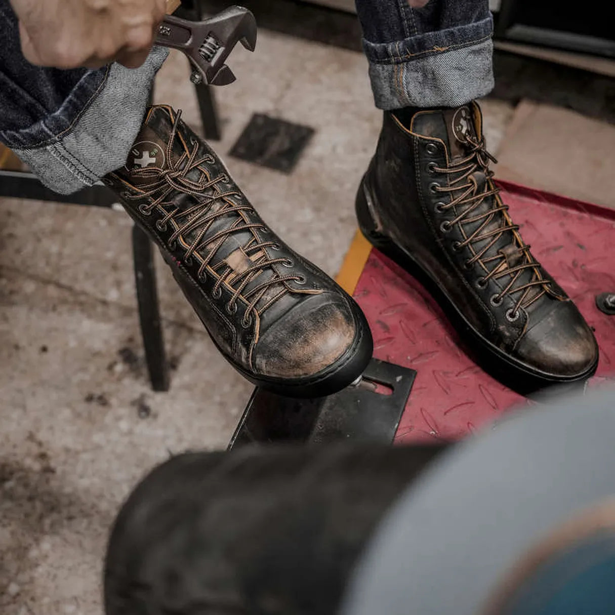 Tenis para moto Goose Umberto Luce