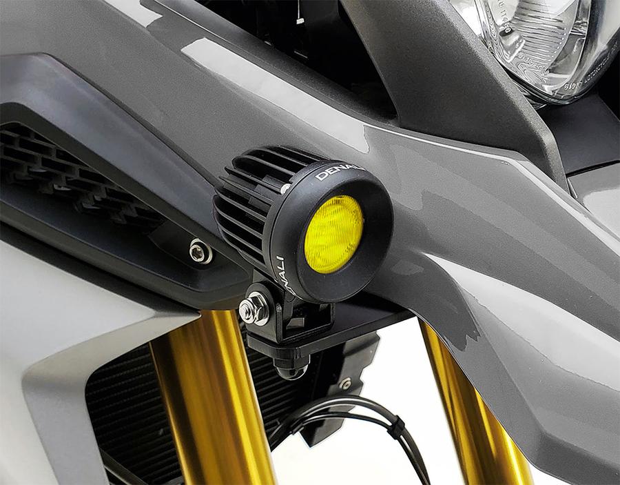 D2_Selective_Yellow_on_bike_900x