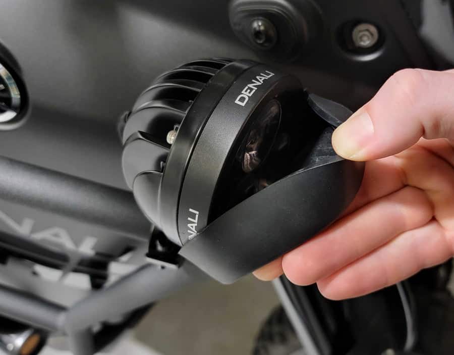 D3LensCoverInstalled2_900x