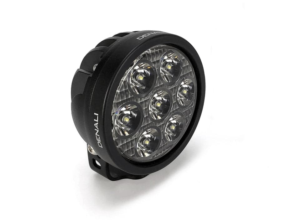 D7_LED_Light_Pod_1_2191a371-480e-4c60-bf31-9e51a918e7d1_900x
