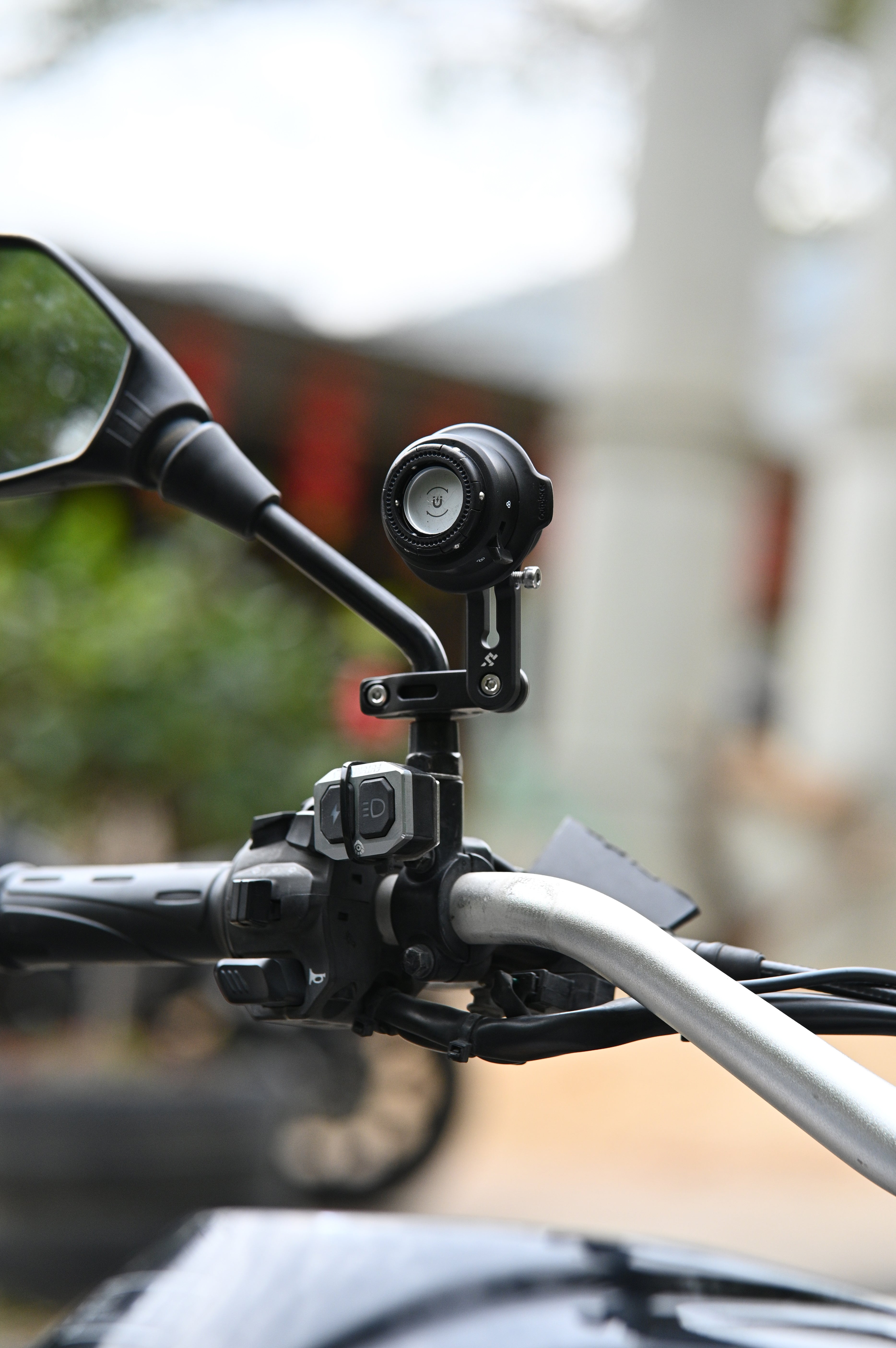 Outplorer  QM04 - Mirror Mount