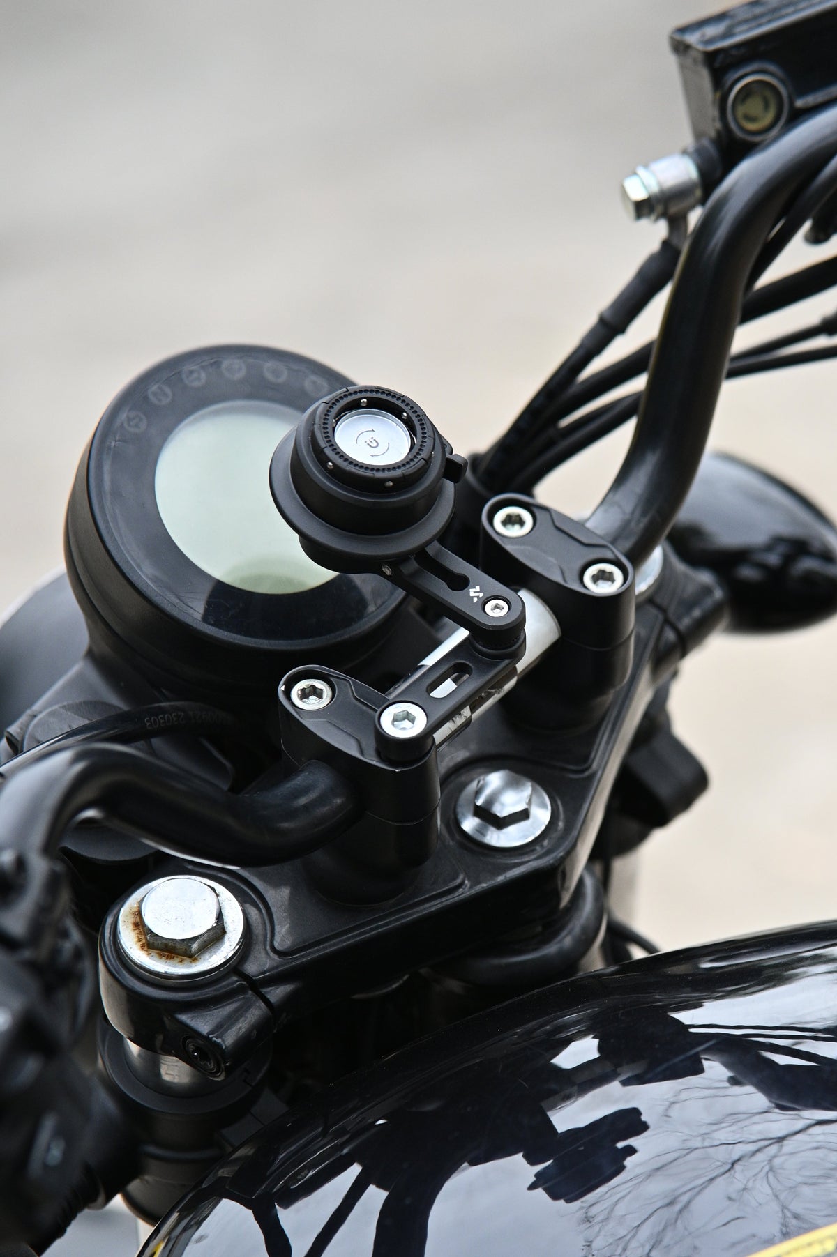 Outplorer QM03 - Handlebar Clamp Mount — vista 5
