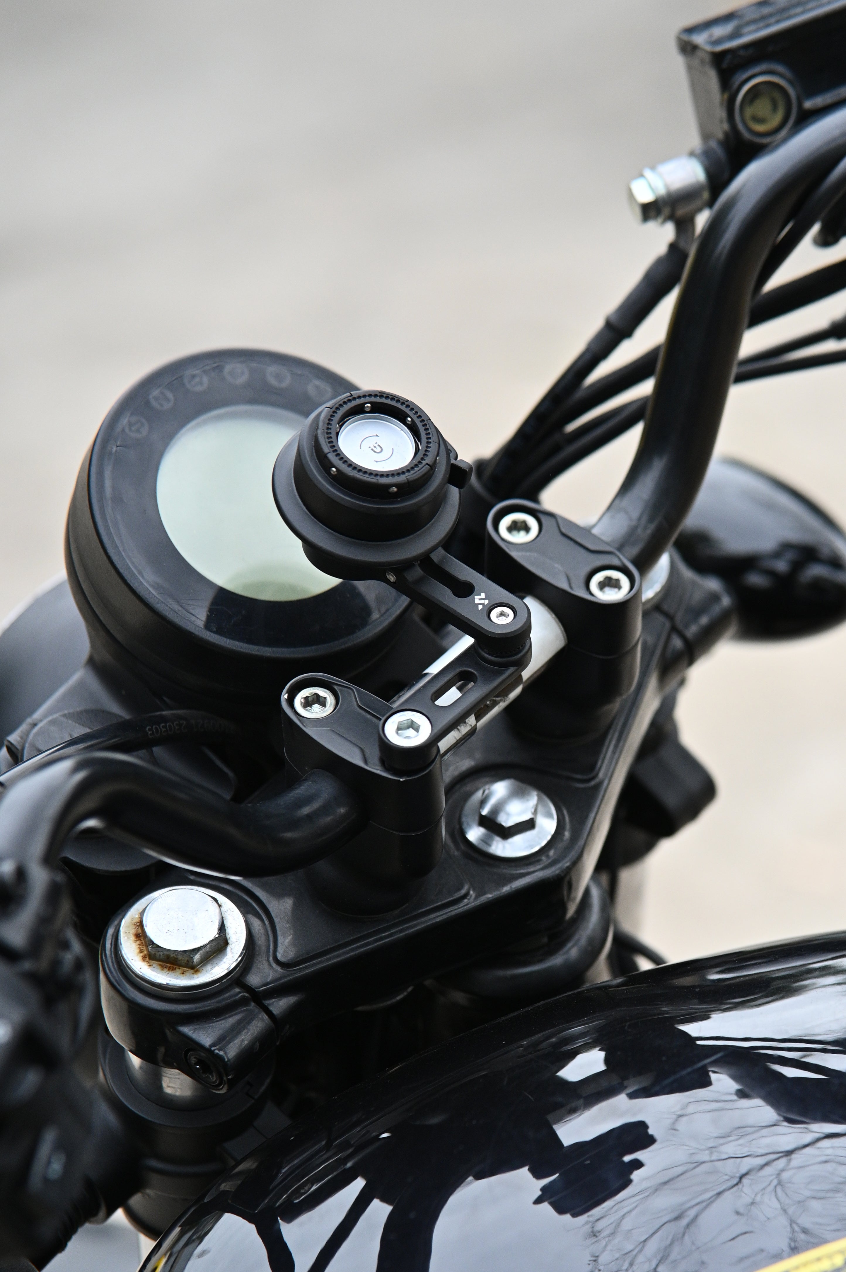 Outplorer QM03 - Handlebar Clamp Mount