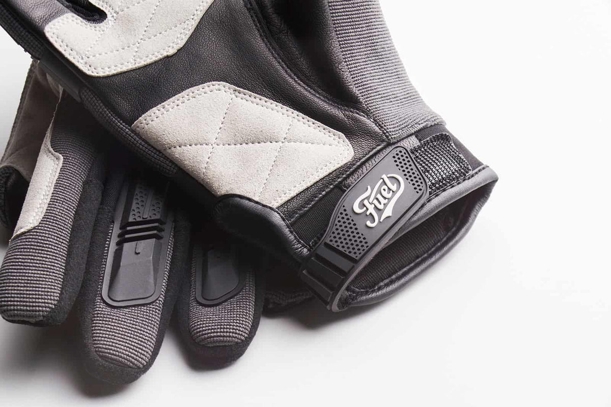 Gloves14_1800x1800