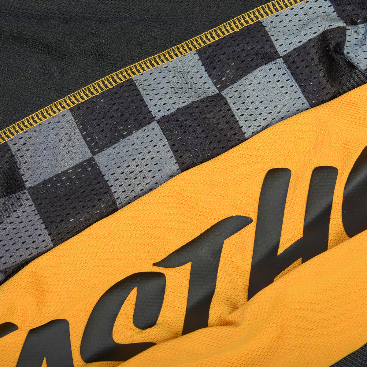 Fasthouse Grindhouse Alpha Jersey – Black / Amber — vista 4