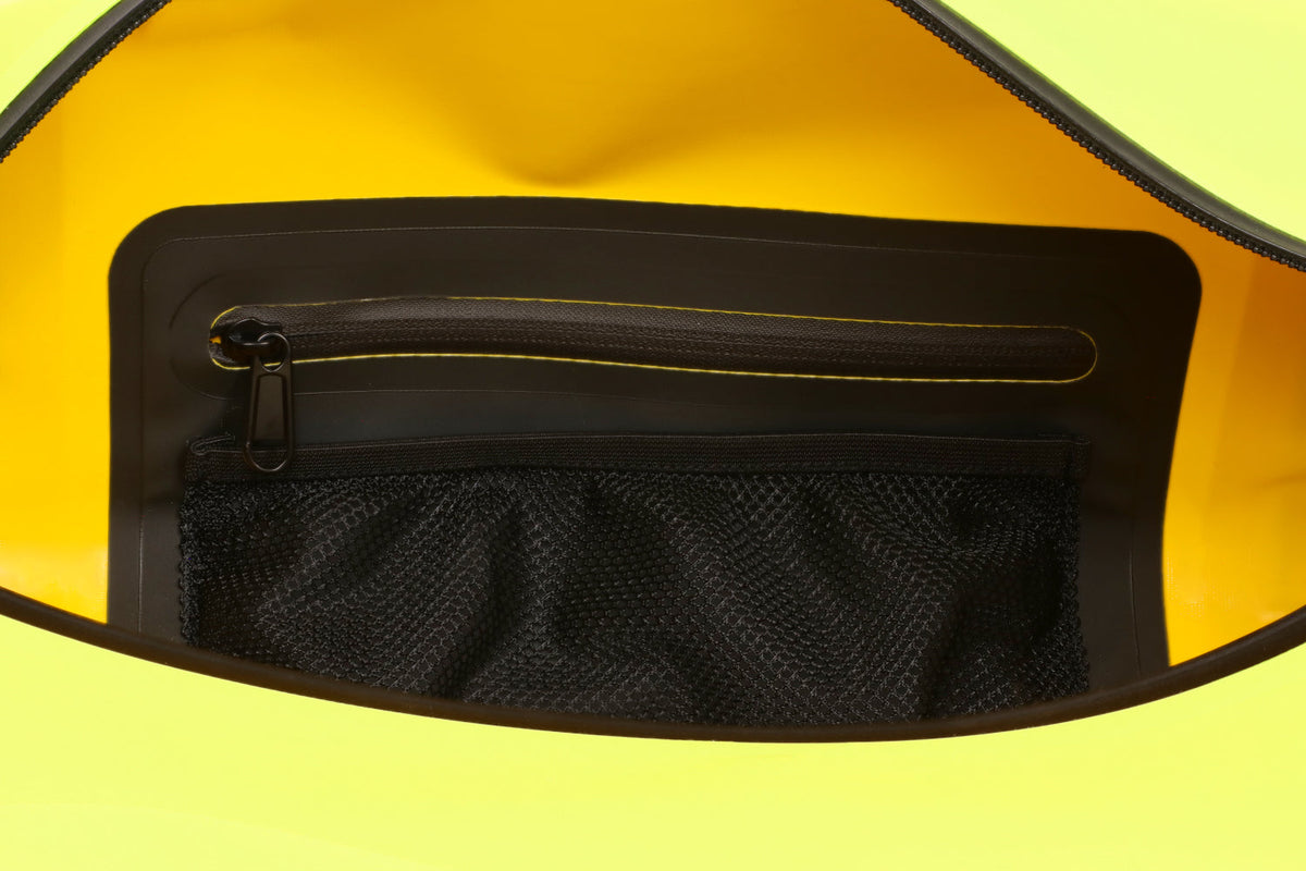 Black Label Biker Overlander Dry Bag/Backpack 65L - Verde Limón — vista 4