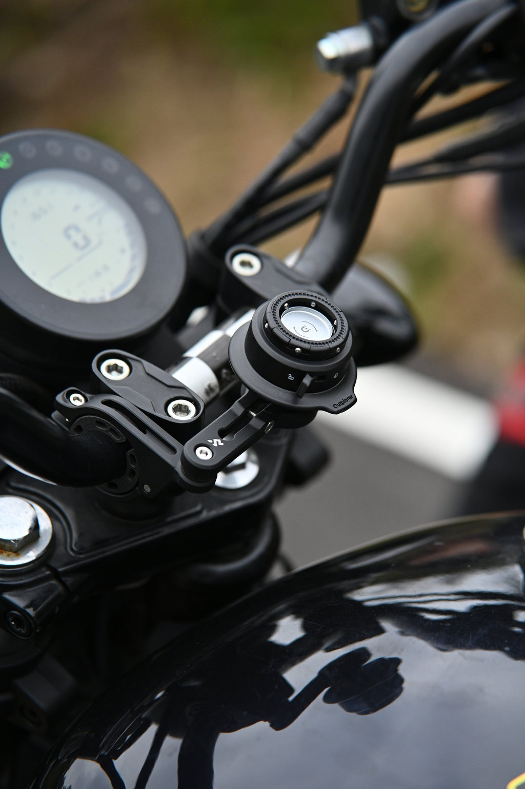 Outplorer QM02 - Handlebar Mount PRO