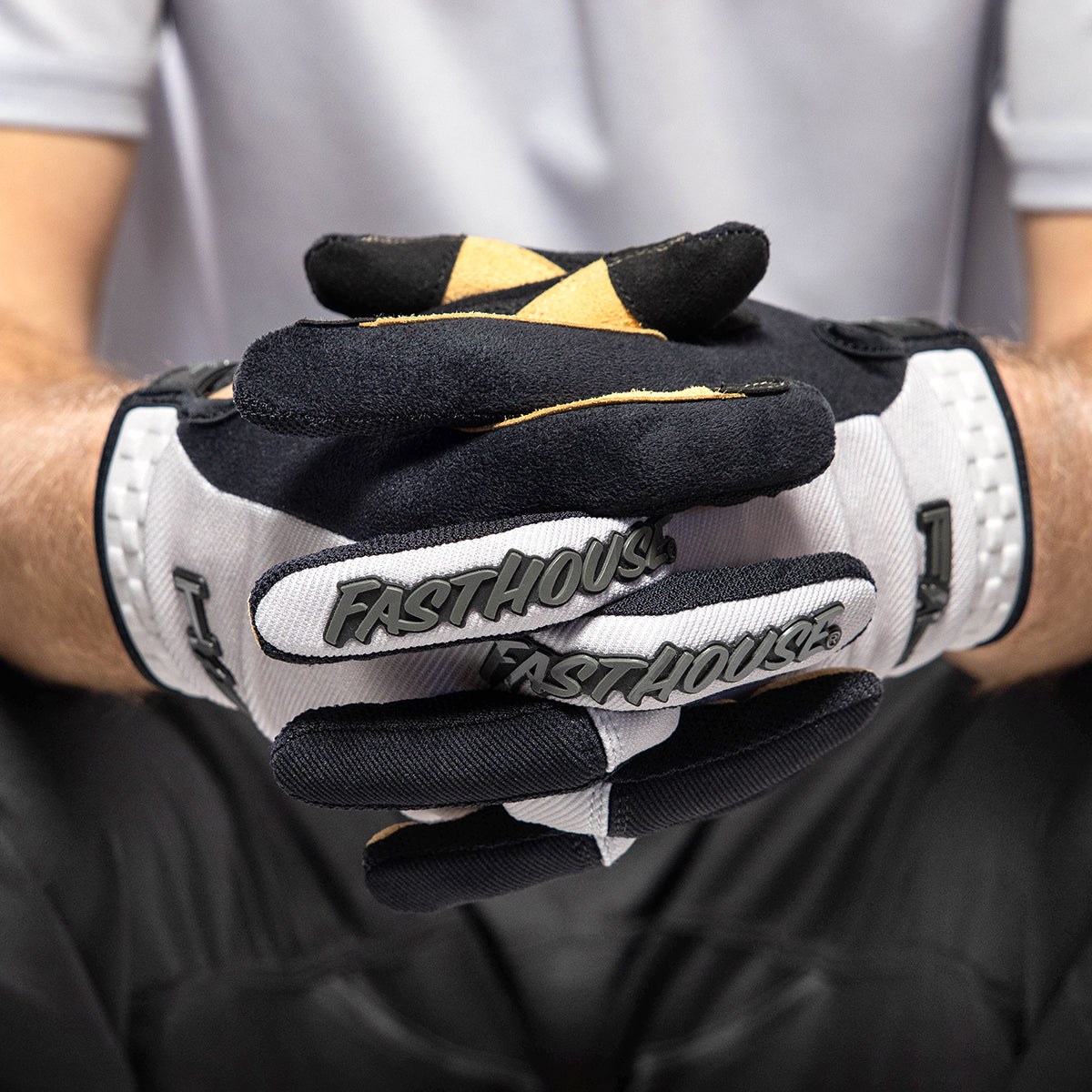 FASTHOUSE Ridgeline Chandler Glove - Light Gray — vista 5