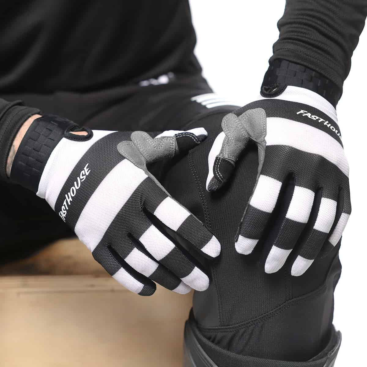 VaporJailBirdGlove-Black_White_Detail2_1200