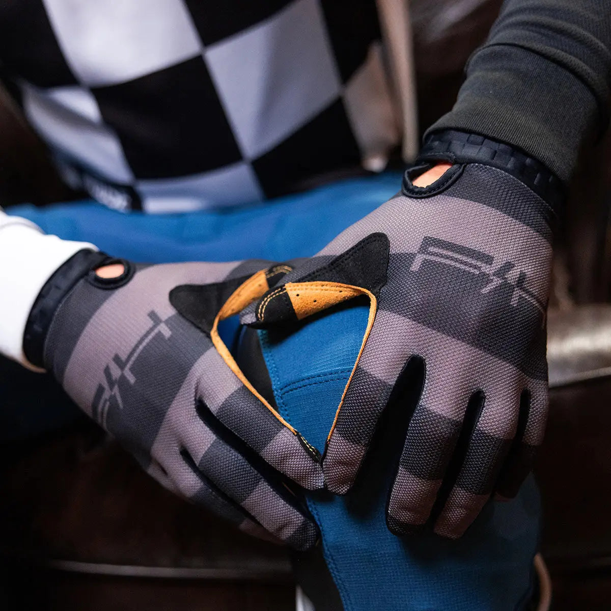 Fasthouse Vapor Ray Gloves – Gray