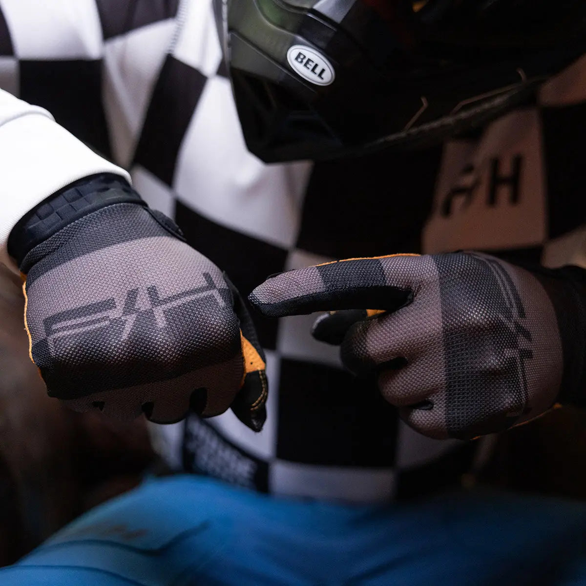 Fasthouse Vapor Ray Gloves – Gray
