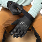 VaporReaperGlove-Black_Detail_1200