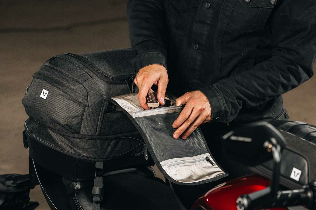 LEGEND GEAR MALETA TRASERA  LR4  18-25 L.