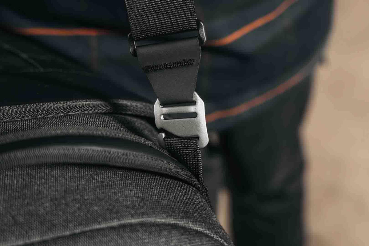 SW-Motech Legend Gear Correa de hombro LA12. Negro