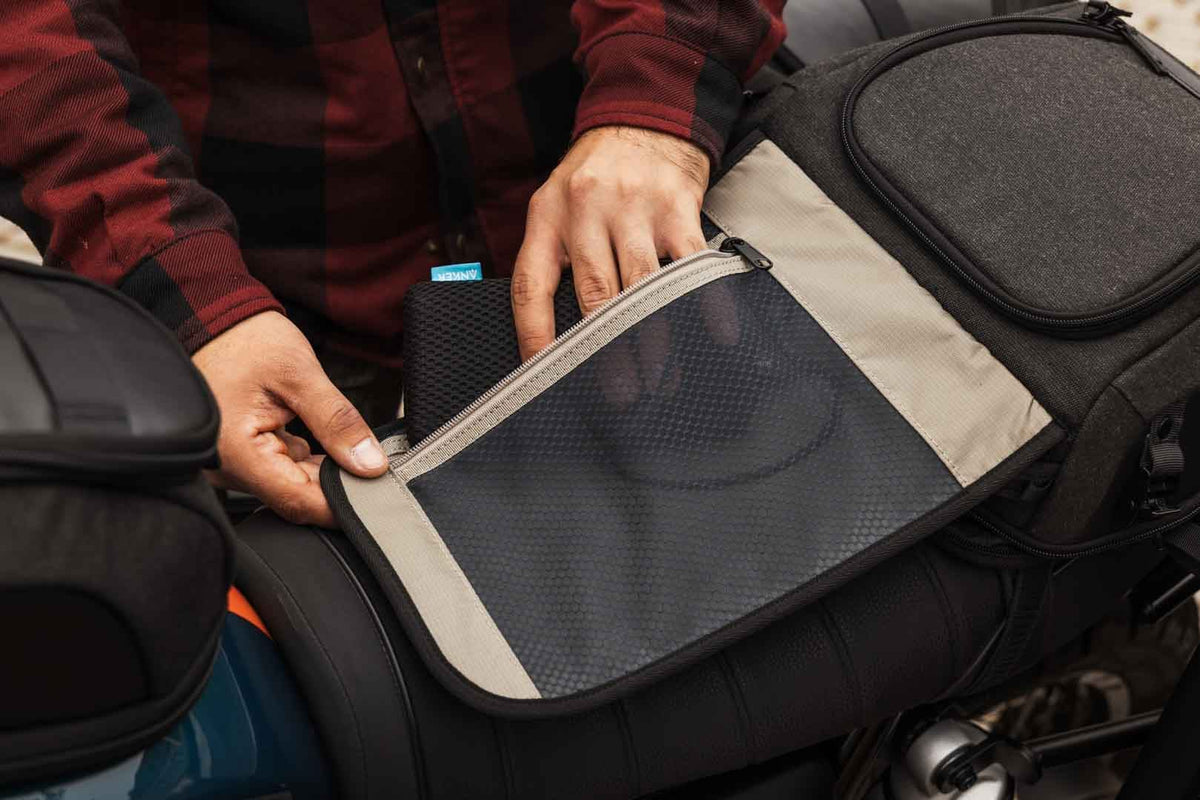 SW-Motech Legend Gear LR3 Tail Bag 6-12L Black