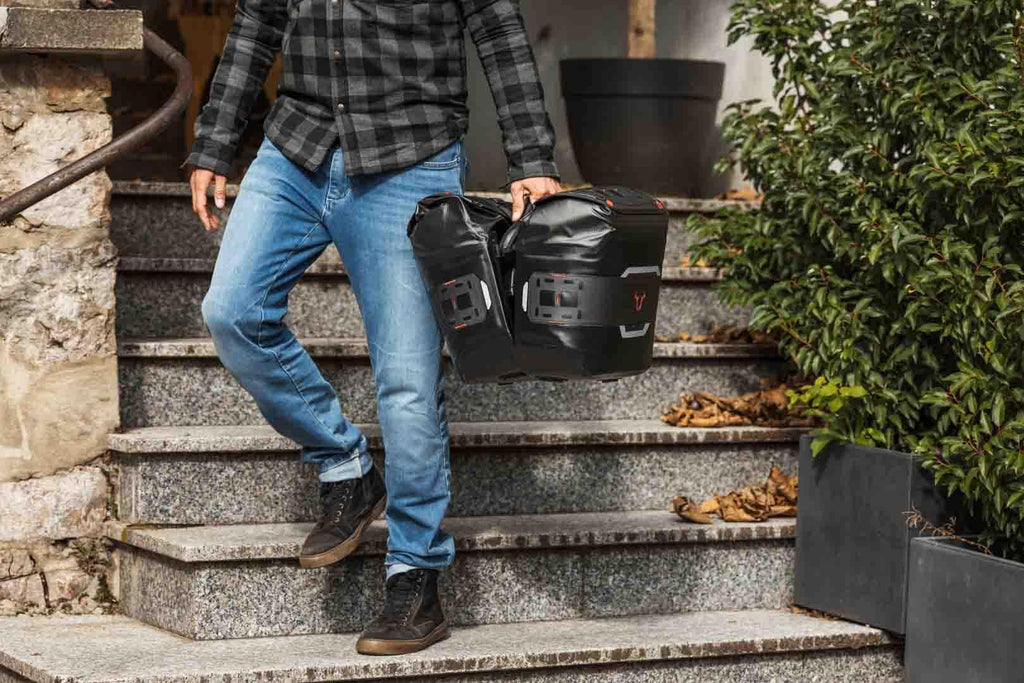 SW-Motech Side Bag WP 11L Black – V-LOC