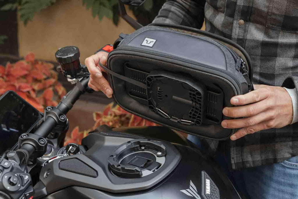 SW-Motech Legend Gear LT4 Tank Bag 4-6L Black