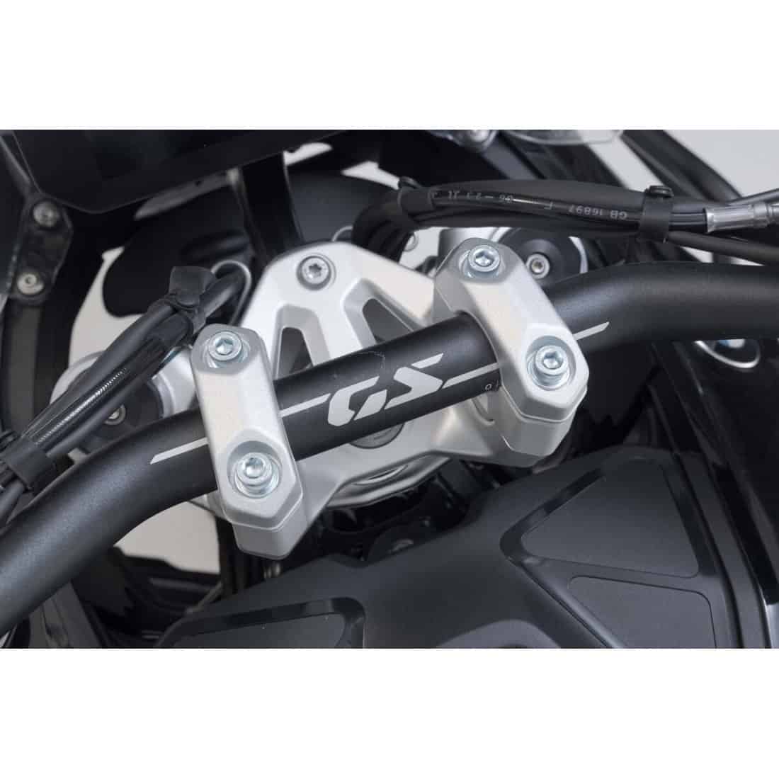 BMW R 1300 GS equipada con accesorios SW-Motech