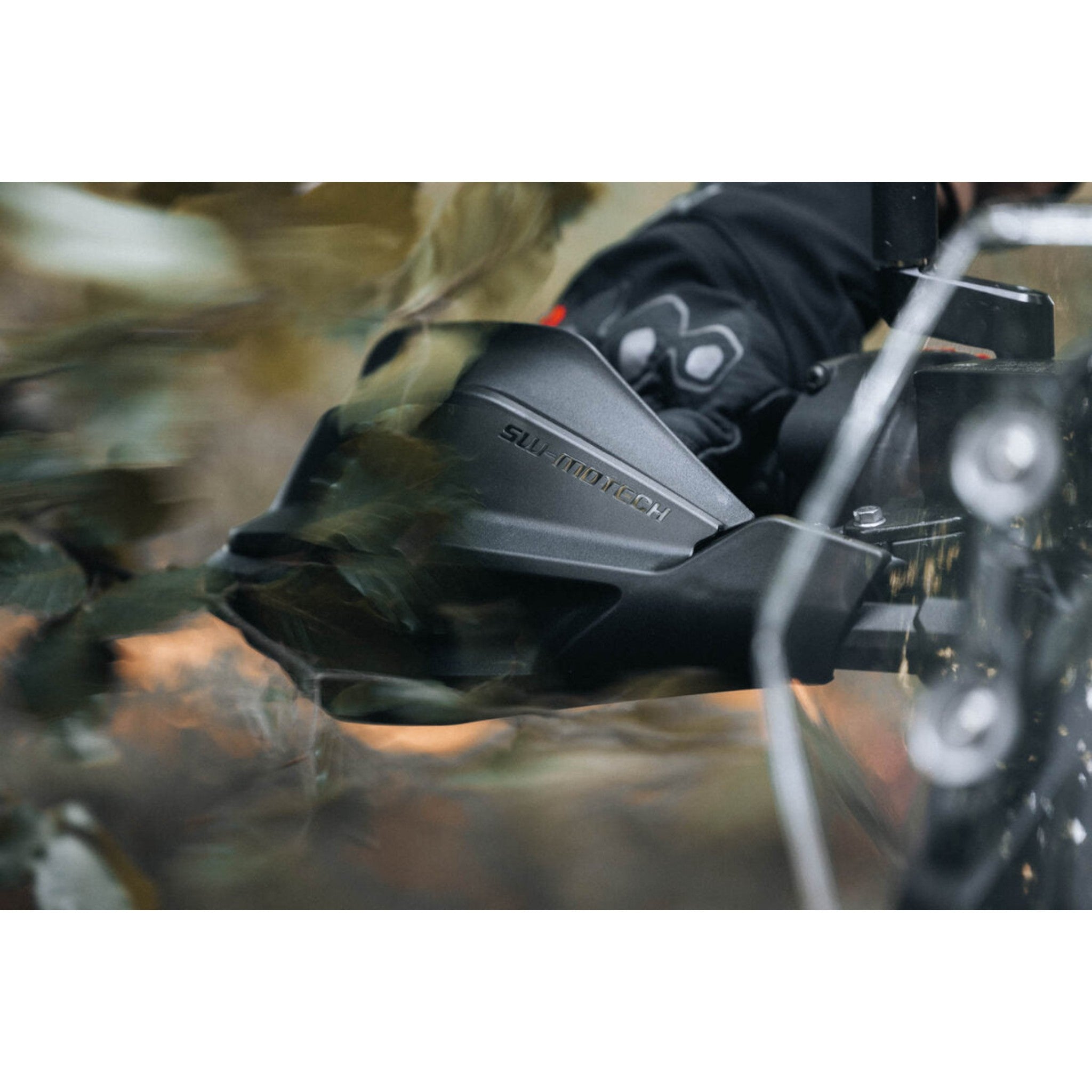 Kit de protectores de manos Adventure. BMW G 310 GS (17-) /G 310 R (16-).