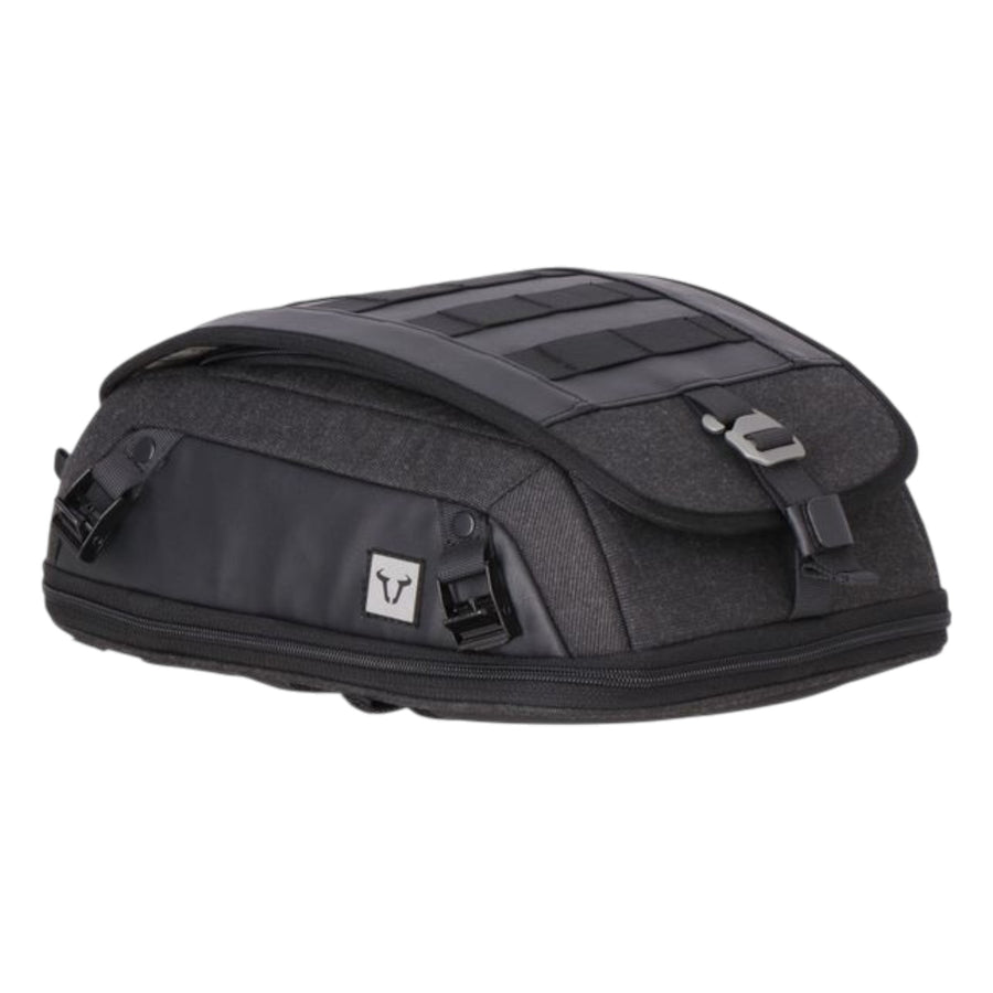 SW-Motech Legend Gear LR3 Tail Bag 6-12L Black — vista 1