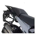 Soporte lateral PRO Negro. BMW R 1300 GS (23-)