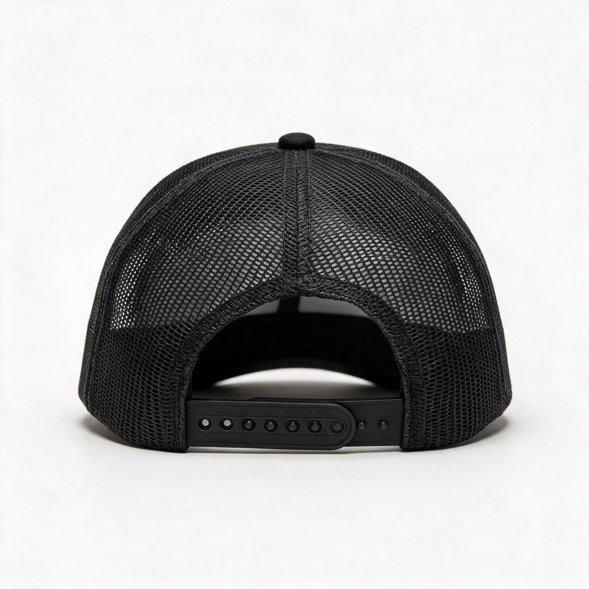 Gorra Machine Garage Moto Shop Negra con Bordado Dorado — vista trasera
