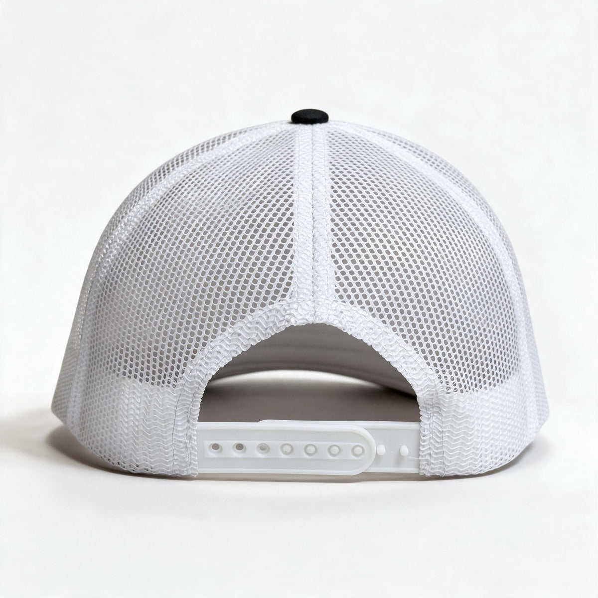 Gorra Machine Garage MGMX Negra con Malla Blanca — vista trasera