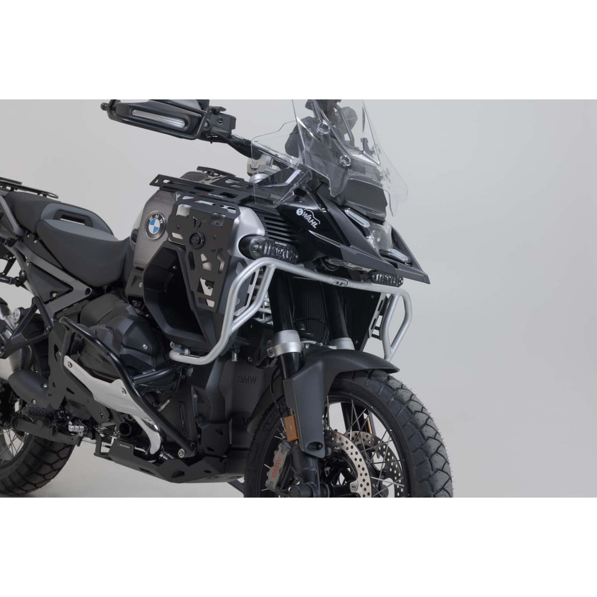 Defensas Altas BMW R 1300 GS Adventure (2024+) Acero Inoxidable | SW Motech de SW-MOTECH — vista 3