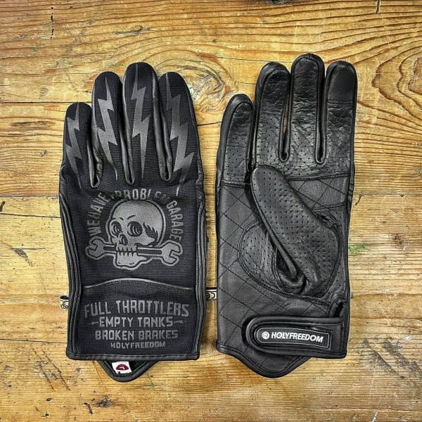 tools-black-gloves (3)